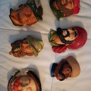Bossons head wall display figures